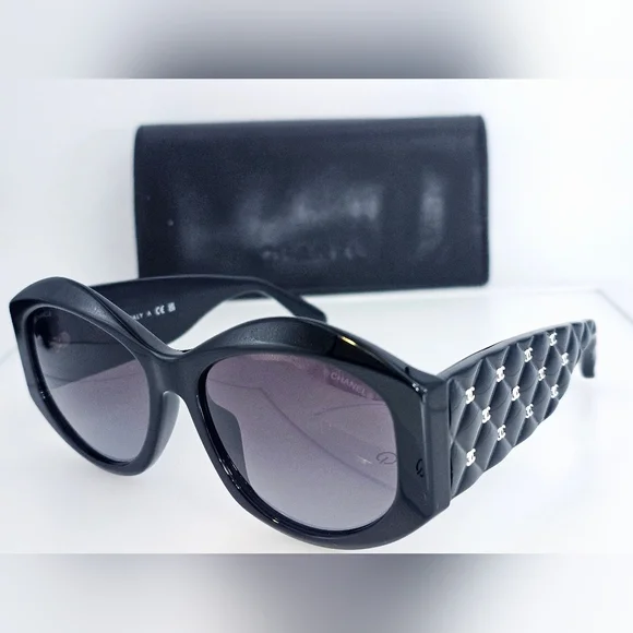 CHANEL Black Designer Sunglasses  Glasses : Grey.Ref. CH5486 C760/S6 56-… - Picture 4 of 16